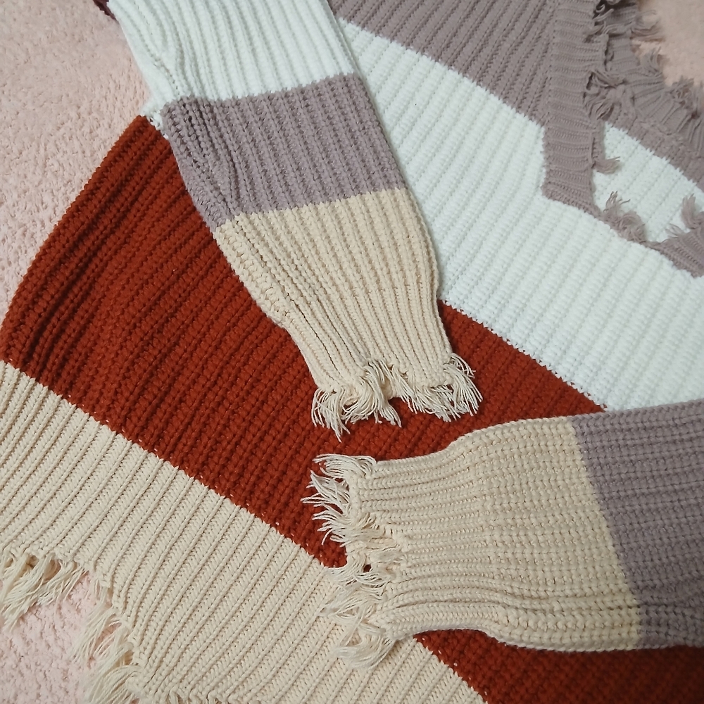 Sweater - Picture 2 of 5